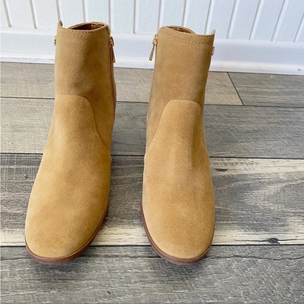 Tory Burch nwt tory
